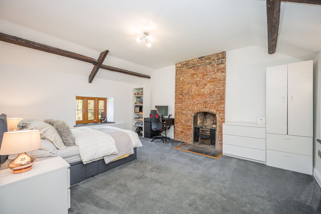 Bedroom- click for photo gallery